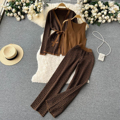 Clara - Three-Piece Knitted Set