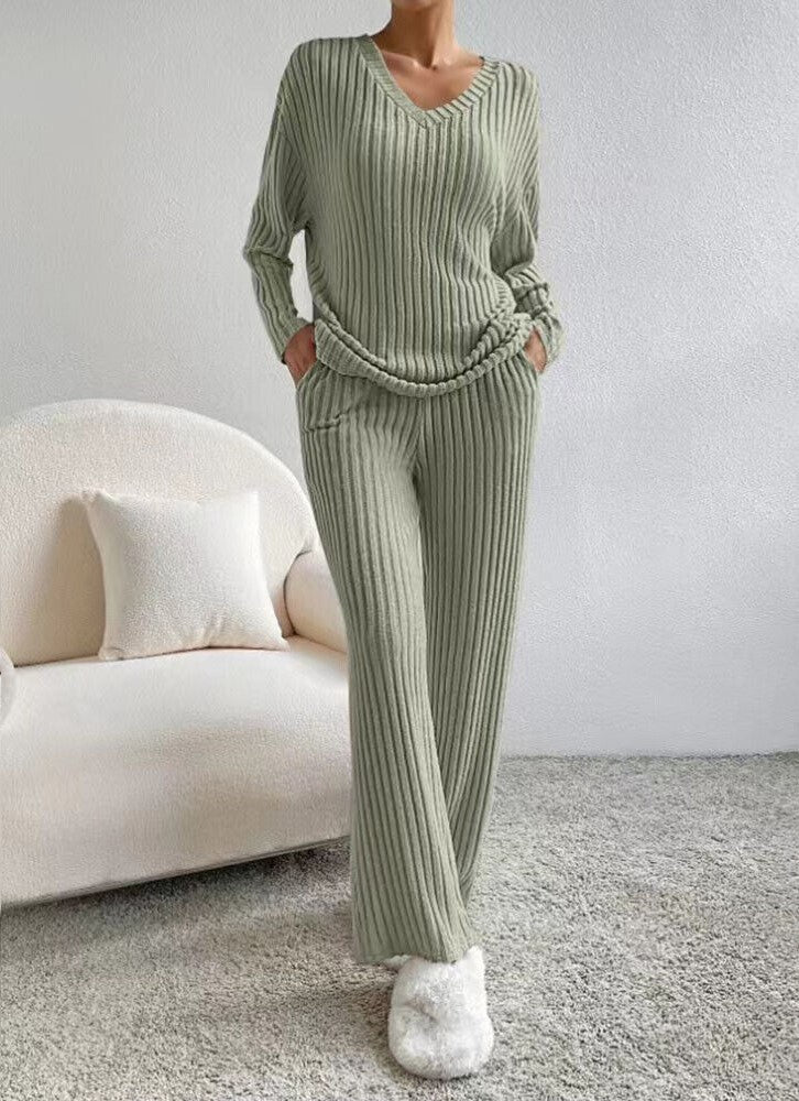 Women's Knitted Trousers and Jumper Set – Cozy and Stylish Outfit